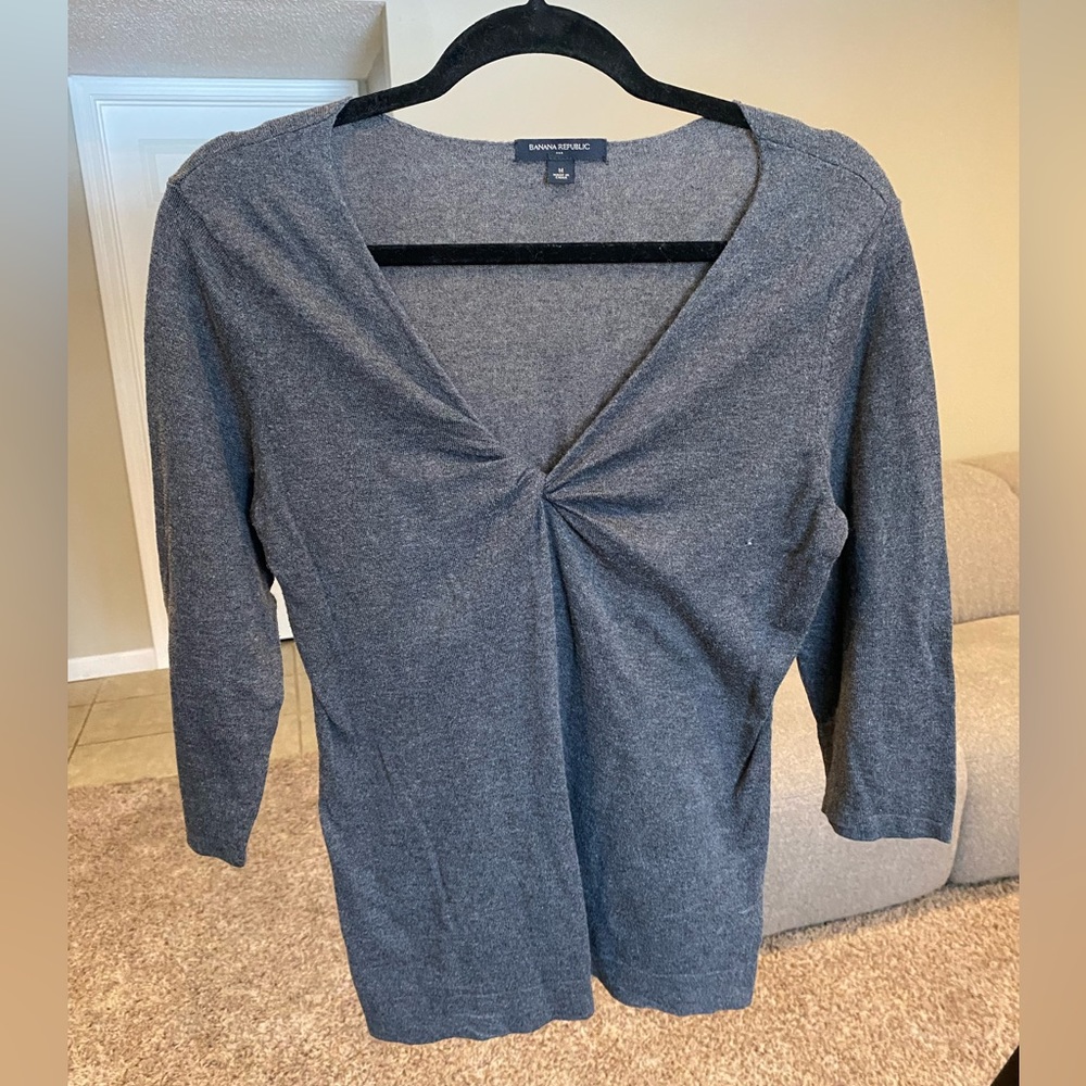 Banana Republic gray sweater top